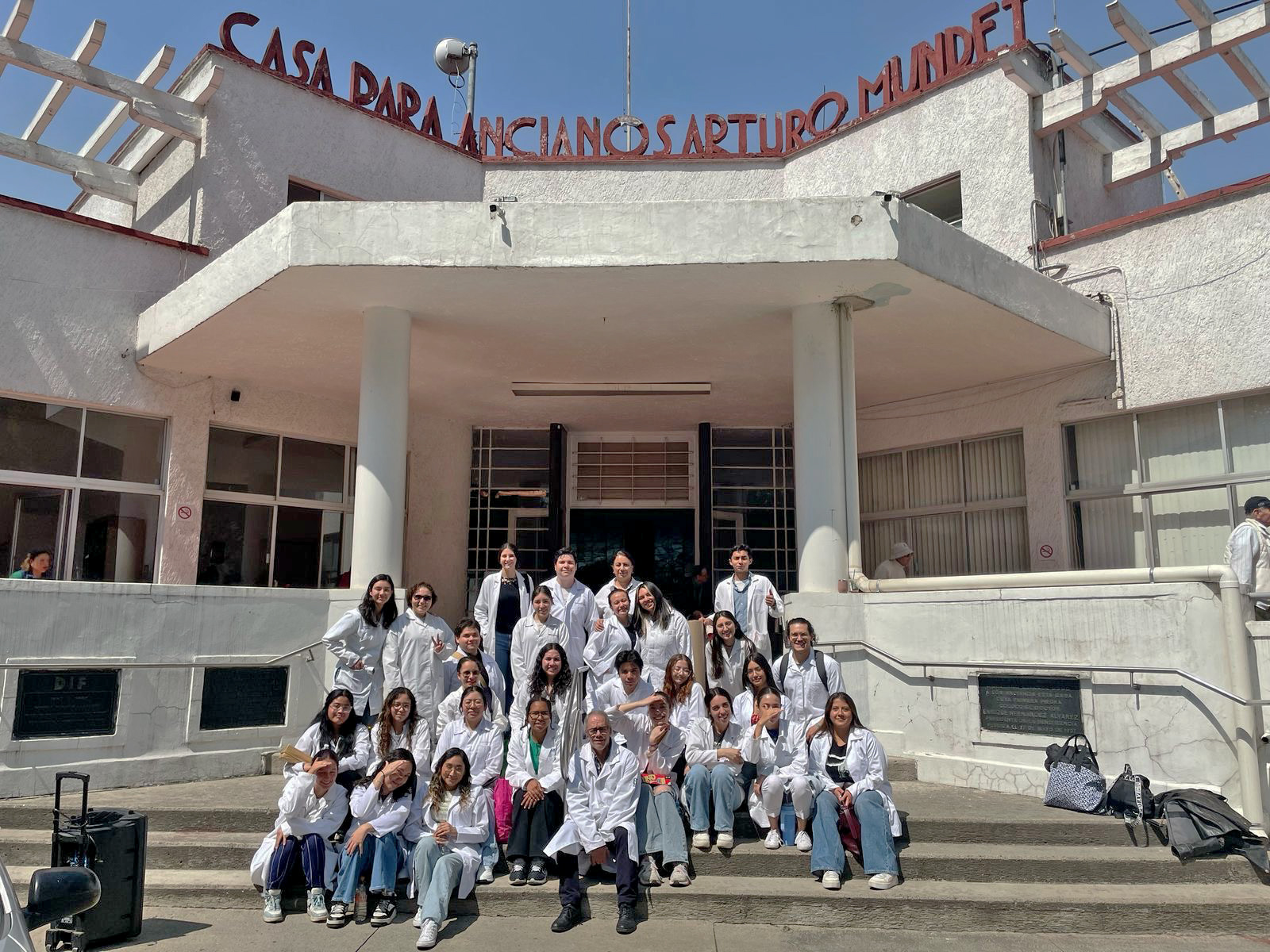 Visita Centro Gerontológico Arturo Mundet