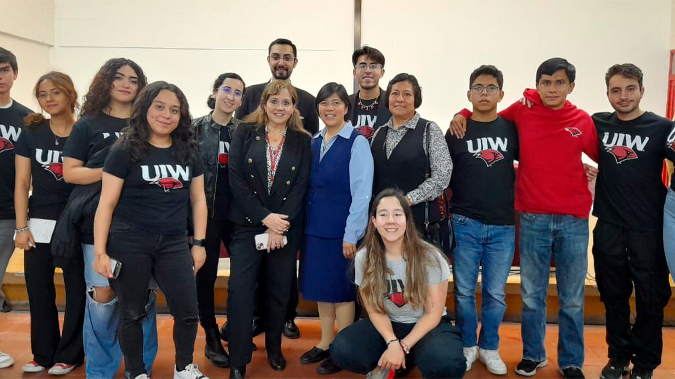 Encuentro Juventud y Fe: el Sr. Obispo Jorge Cuapio dialoga con jóvenes en la Parroquia del Espíritu Santo