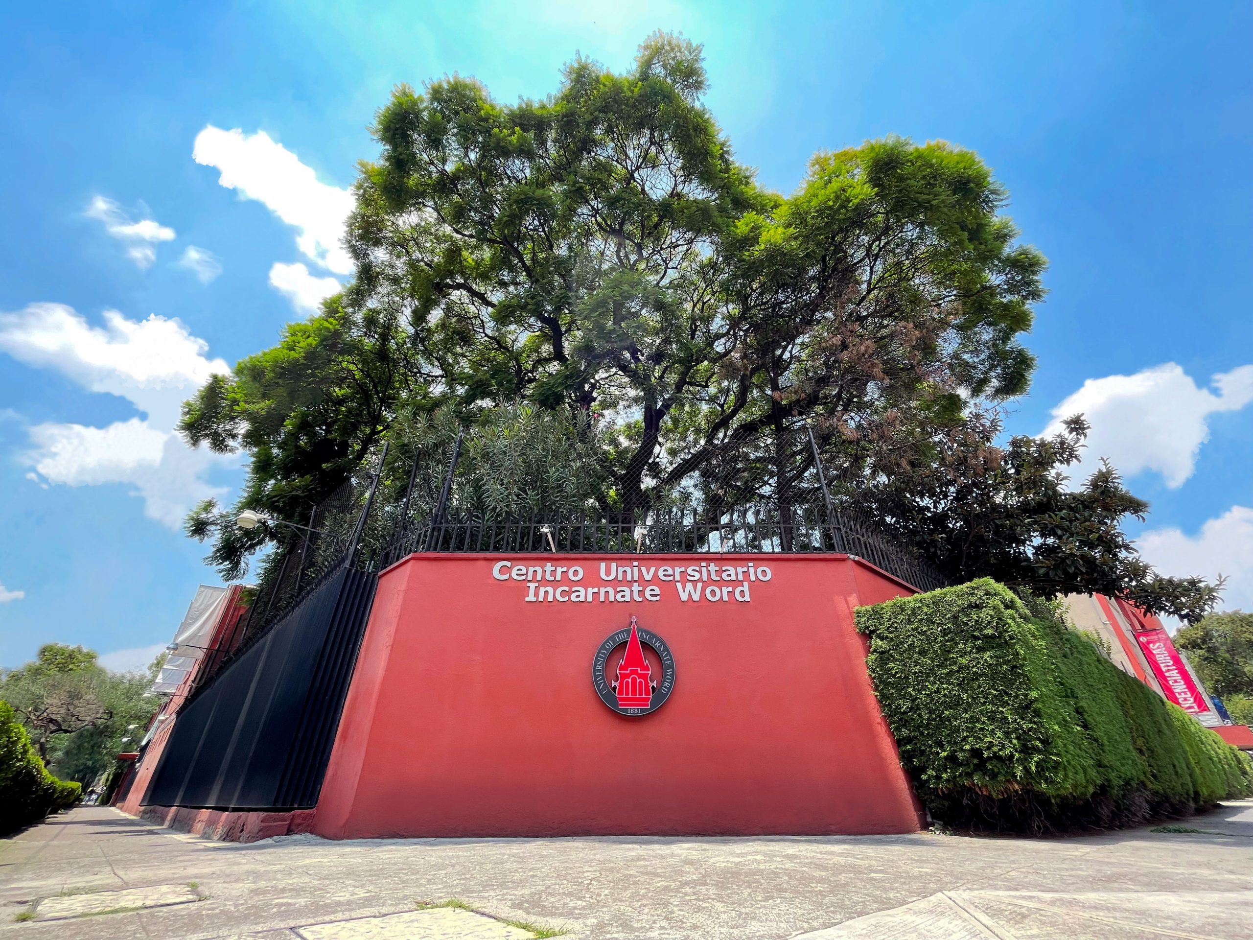 CIW